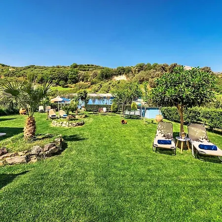 Kalouas Private Pool Villa *