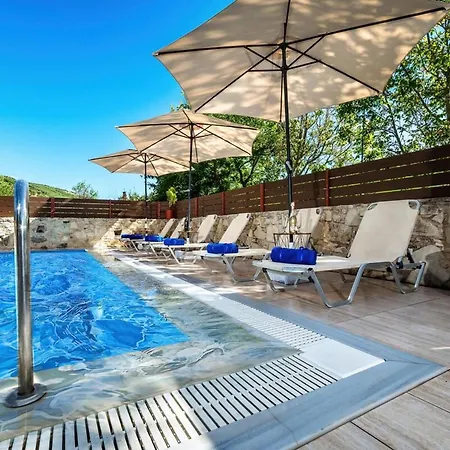 Kalouas Private Pool Heraklion (Crete)